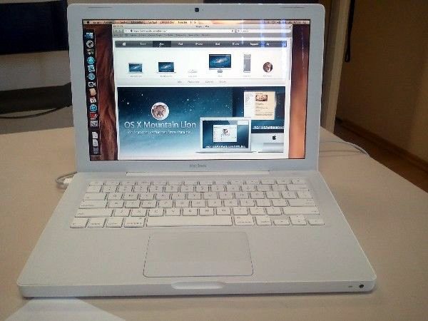 Weißes MacBook nach der Reparatur